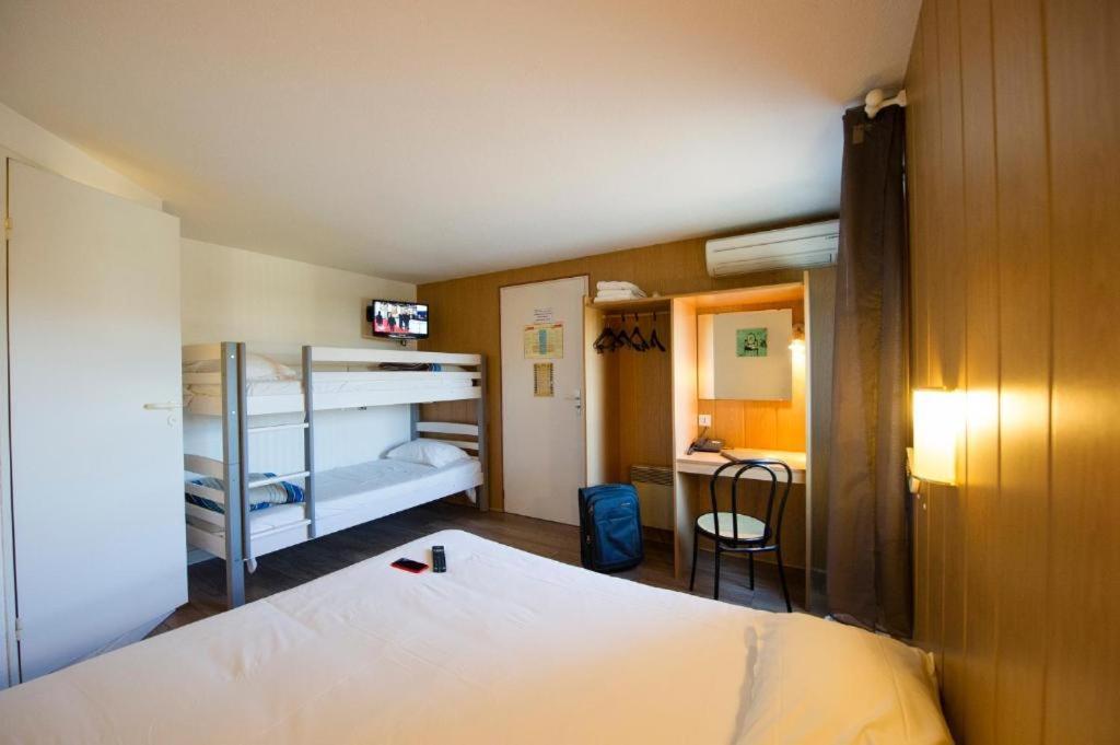 Brit Hotel Essentiel Pau Lescar Zewnętrze zdjęcie