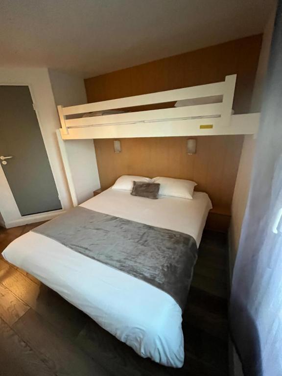 Brit Hotel Essentiel Pau Lescar Zewnętrze zdjęcie