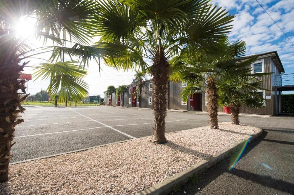 Brit Hotel Essentiel Pau Lescar Zewnętrze zdjęcie