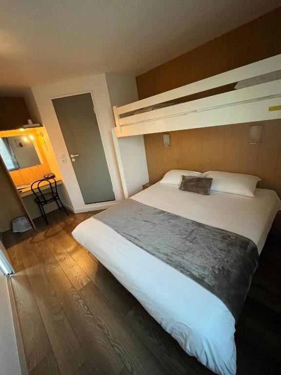 Brit Hotel Essentiel Pau Lescar Zewnętrze zdjęcie