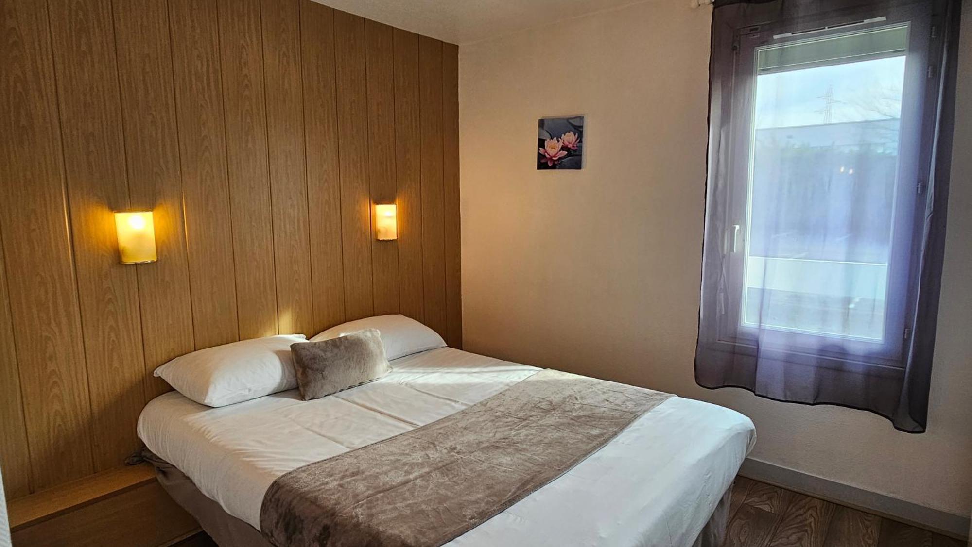 Brit Hotel Essentiel Pau Lescar Zewnętrze zdjęcie