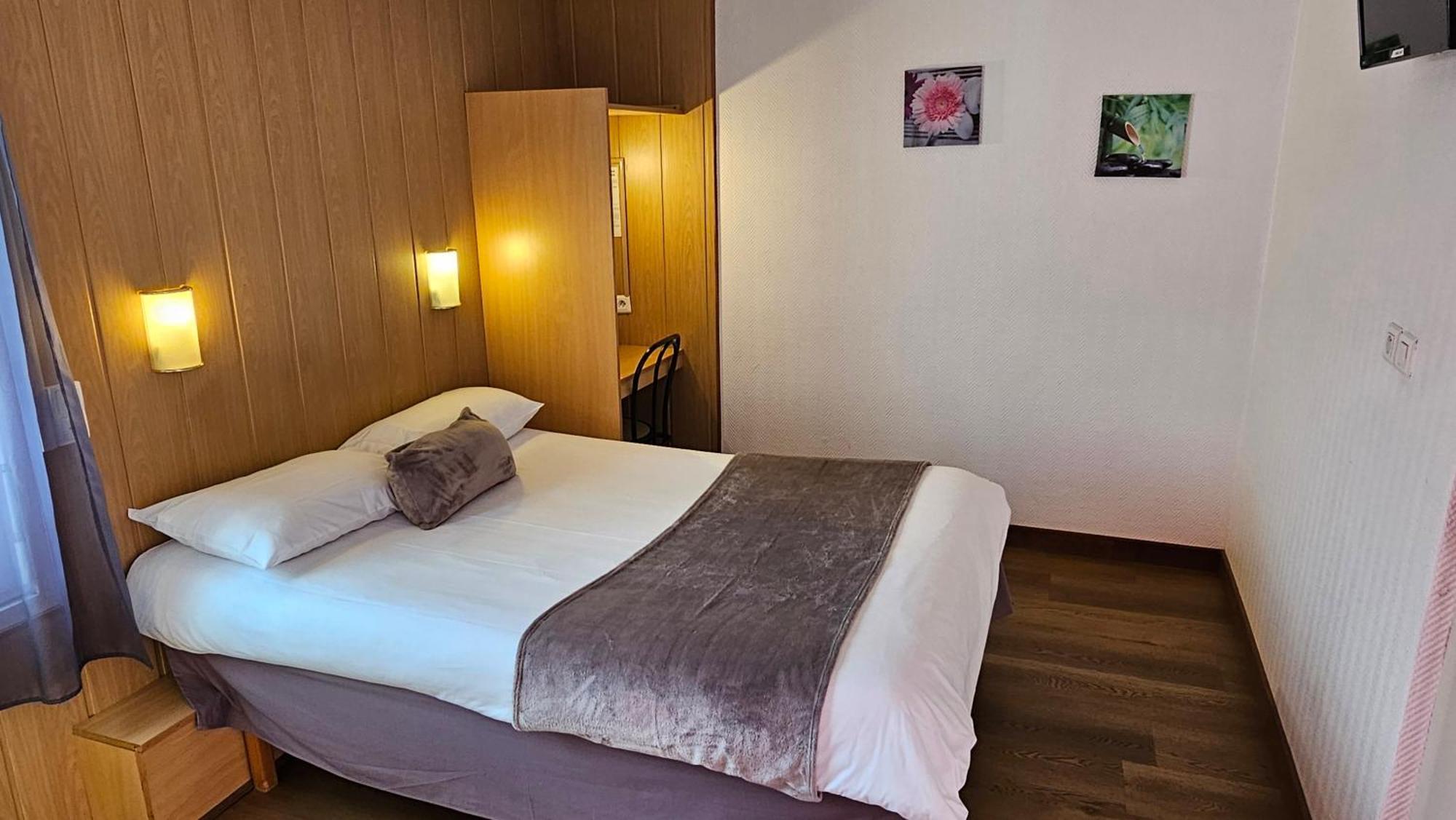 Brit Hotel Essentiel Pau Lescar Zewnętrze zdjęcie
