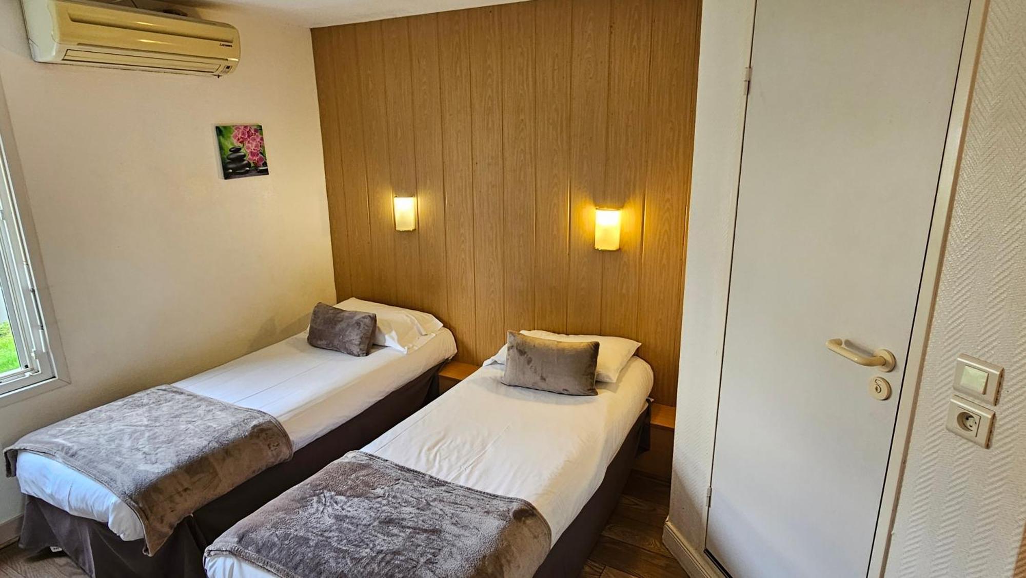 Brit Hotel Essentiel Pau Lescar Zewnętrze zdjęcie
