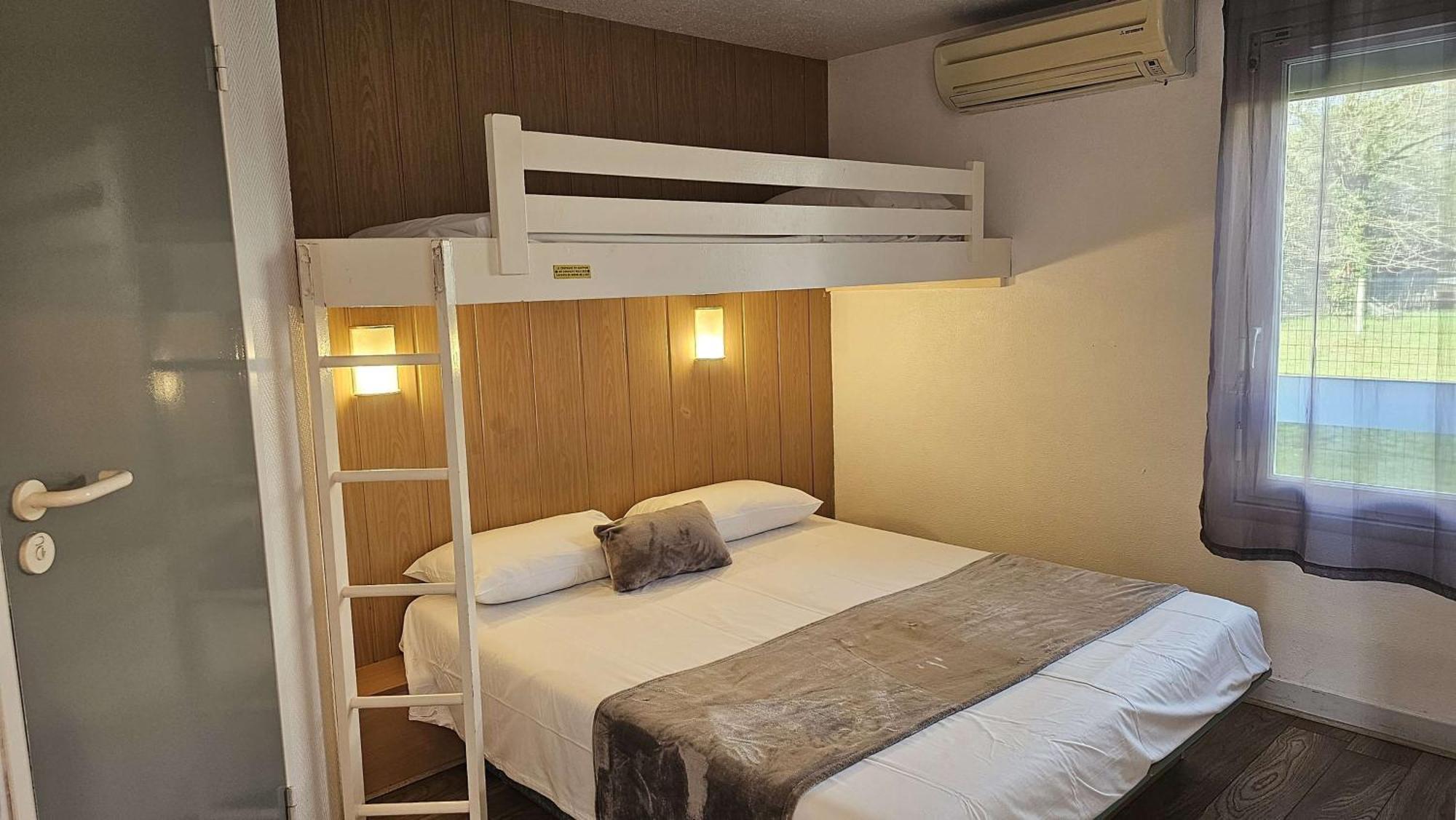 Brit Hotel Essentiel Pau Lescar Zewnętrze zdjęcie