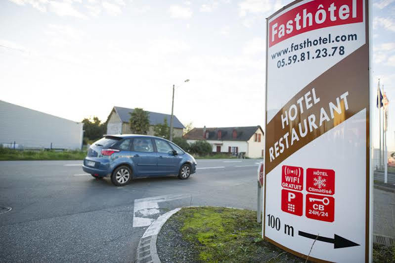 Brit Hotel Essentiel Pau Lescar Zewnętrze zdjęcie